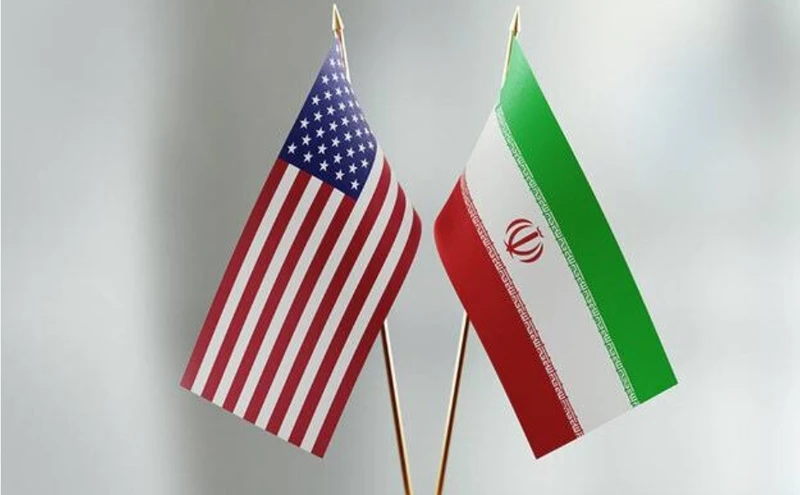 إيران تشترط رفع الحصار البحري للتفاوض مع واشنطن عبر الوسيط الباكستاني