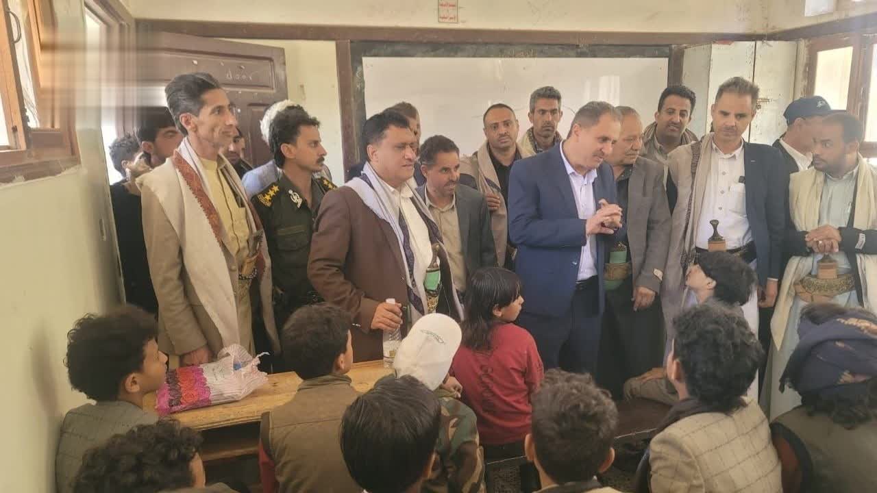 الاطلاع على سير الدورات الصيفية والاختبارات العامة في يريم بإب