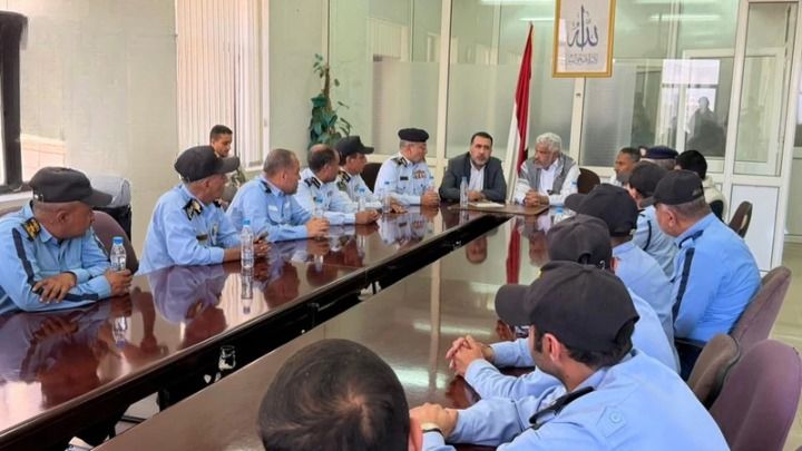 وزير النقل ومدير المرور يبحثان تعزيز التعاون للحد من الحوادث