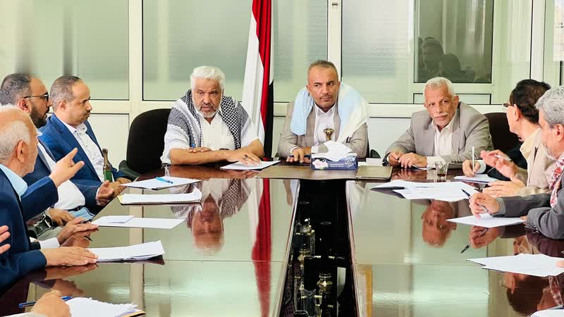 اجتماع يناقش الجوانب المتصلة باستكمال عملية الدمج في وزارة النقل والأشغال