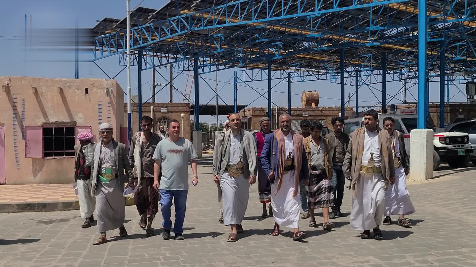 هيئة الزكاة بالمحويت تدشّن توزيع 1541 سلة غذائية ضمن مشروع الزكاة العينية للمحاصيل النقدية