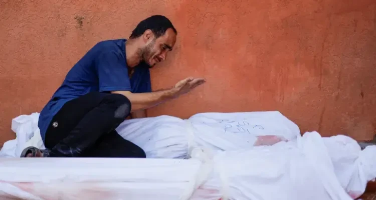 مركز حقوقي يؤكد استمرار إسرائيل في الإبادة الجماعية بغزة