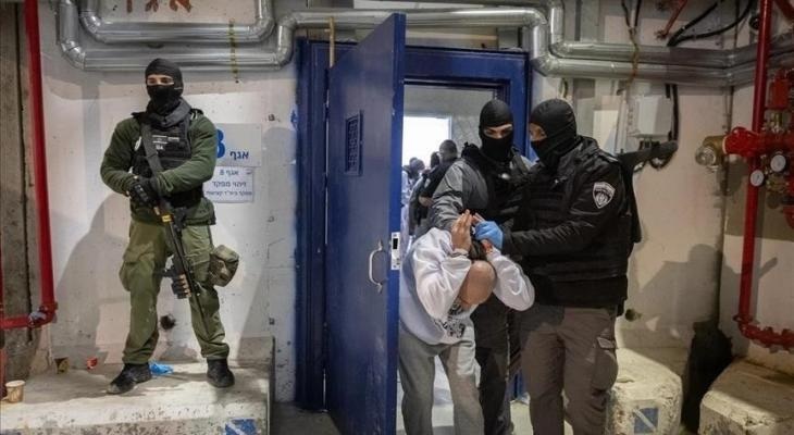 في يوم الأسير الفلسطيني.. “الإعلامي الحكومي”: انتهاكات الأسرى تتطلب مساءلة قانونية عاجلة