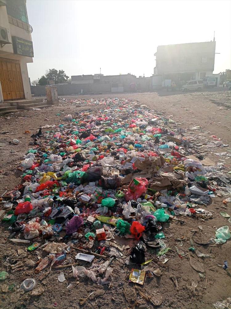 صورة تكشف زيف الوعود التنموية السعودية في جنوب اليمن