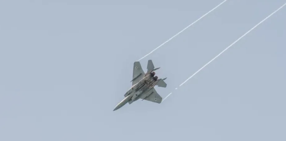 سوريا: تحليق مكثف لطيران العدو الإسرائيلي في أجواء درعا والقنيطرة