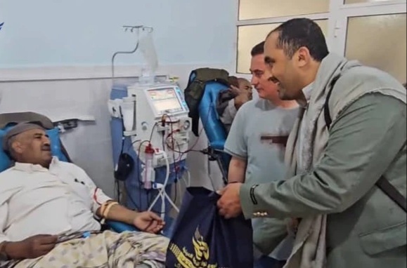 هيئة الزكاة بالمحويت تدشن توزيع 1541 سلة غذائية للمحتاجين