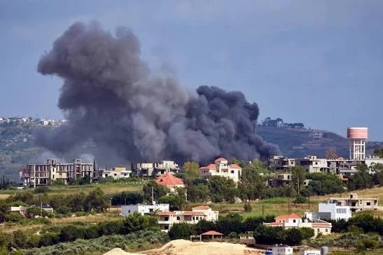لبنان.. الدفاع المدني ينتشل 3 شهداء في النبطية والعدو الصهيوني يستمر في اعتداءاته