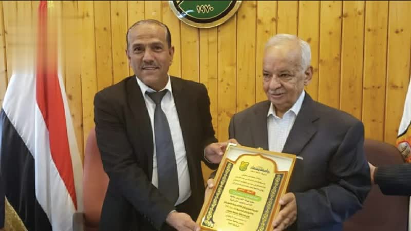 تكريم الدكتور عبدالوهاب راوح في جامعة صنعاء تقديرًا لإسهاماته العلمية