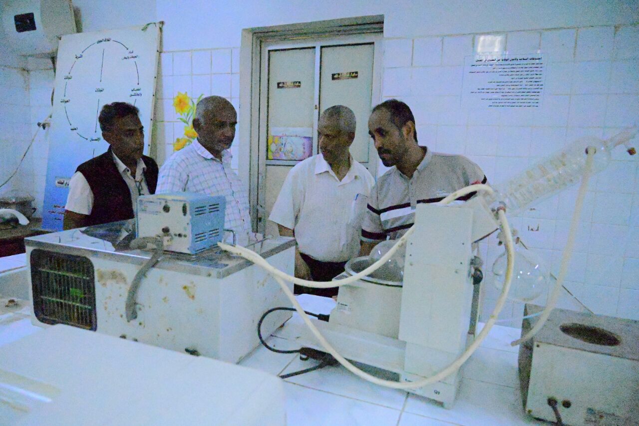 تفقد جاهزية تدشين برامج أكاديمية جديدة في جامعة الحديدة