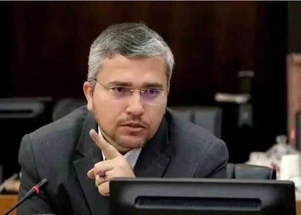مسؤول إيراني يؤكد مواصلة مواجهة التحديات