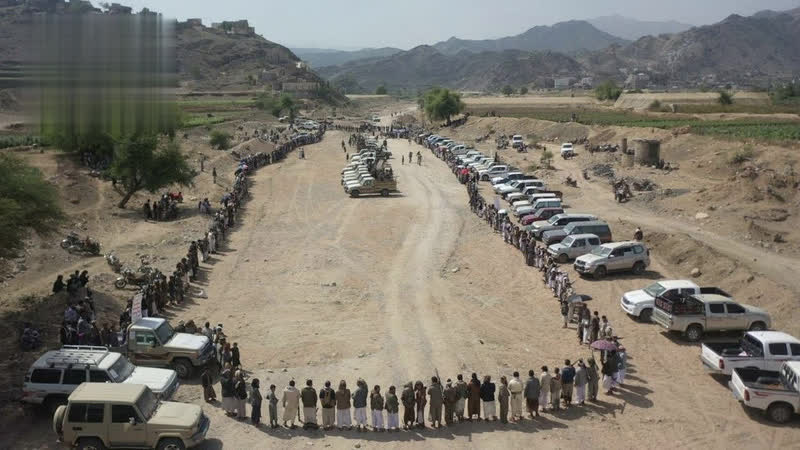 وقفة قبلية مسلحة لقبائل غمر صعدة إعلانًا للجهوزية