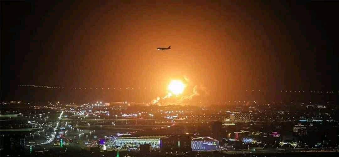 وكالة دولية تكشف آثار قصف صنعاء لمواقع أرامكو جنوب السعودية.. فيديو