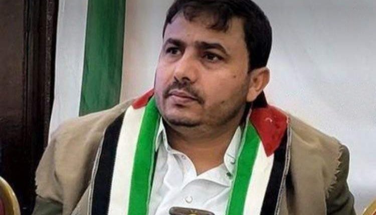 قيادي في صنعاء يهاجم قيادة “الإصلاح”: أرسلوا أبناءكم للجبهات بدلاً من حدائق إسطنبول