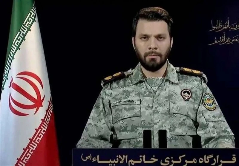 إيران تتوعد بضربات اشد ضد القوات الامريكية