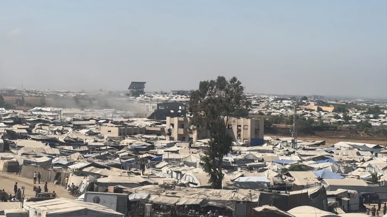 شهيدة وإصابات.. جيش الاحتلال يصعد من خرقه لاتفاق غزة