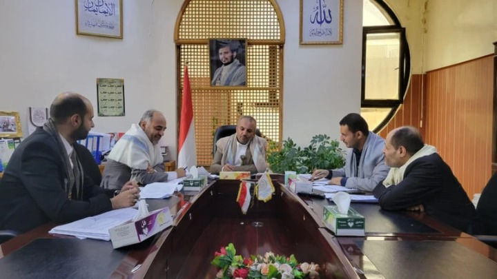 وزير الخدمة المدنية والتطوير الإداري الدكتور خالد الحوالي يطلع على مستوى أداء هيئة التأمينات والمعاشات وفروعها