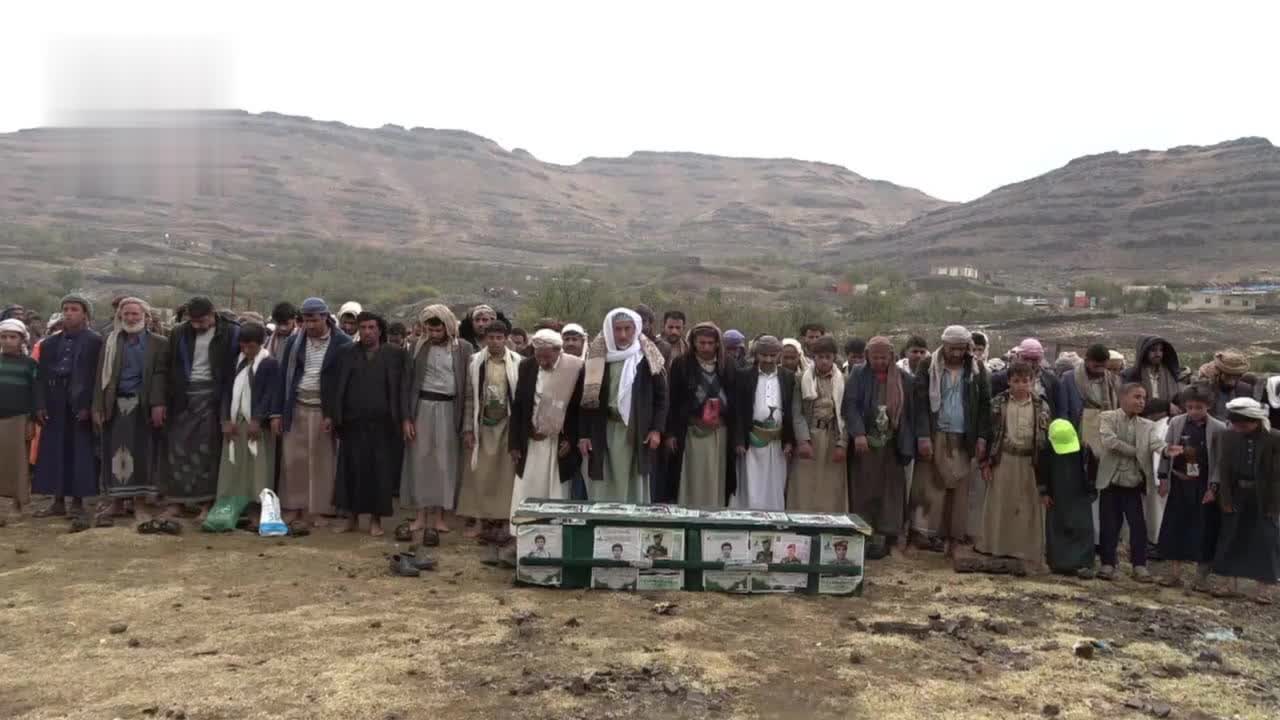 تشييع جثمان الشهيد محمد جَعْمَل في الحيمة الداخلية