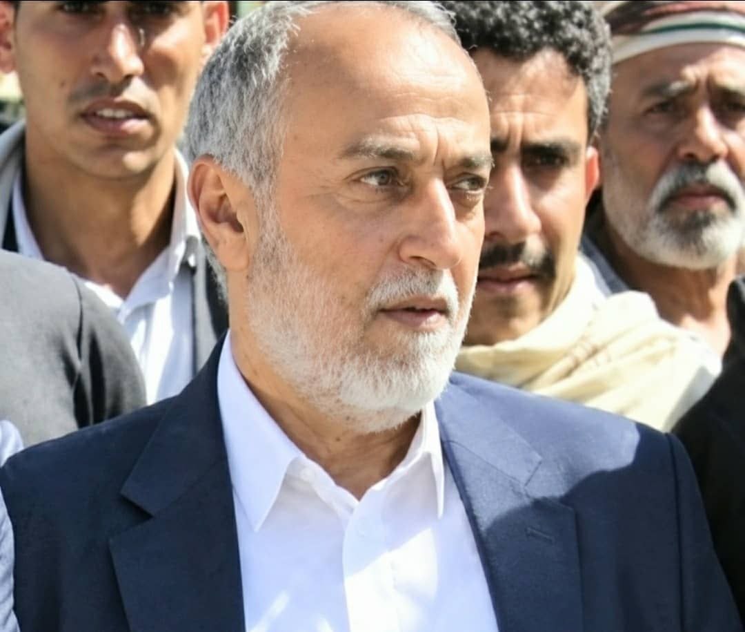 شيخ مشائخ تعز يشيد بتجاوب الوجهاء مع دعوات حقن الدماء 