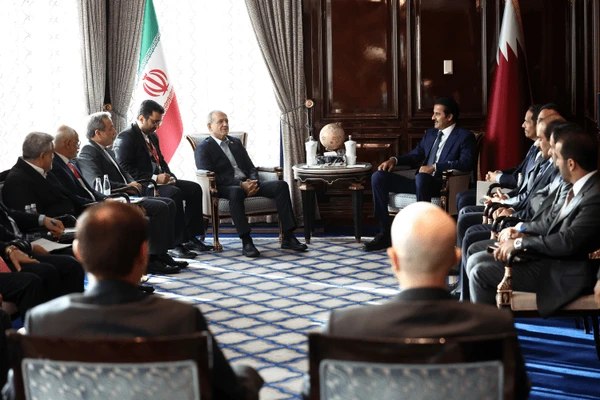 إيران وقطر تؤكدان تعزيز العلاقات وتطوير التعاون في قطاع الطاقة