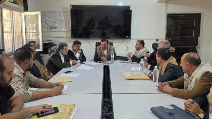 مناقشة الترتيبات النهائية لإقامة مهرجان خيرات اليمن الثالث في أمانة العاصمة