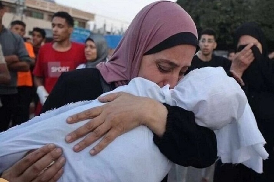 استشهاد طفلة فلسطينية وإصابة صيادَين جراء استهداف العدو الصهيوني قطاع غزة