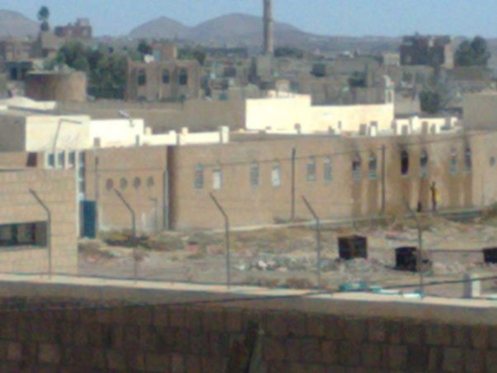 قوات صنعاء تسيطر على جبل أسود في ضواحي مدينة تعز الغربية وتحرر أسرى من السجن المركزي
