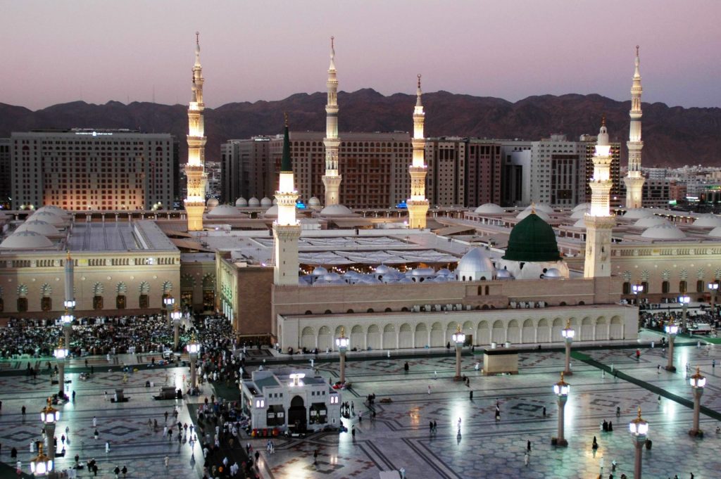 المدينة المنورة.. آخر أوراق الكذب السعودي