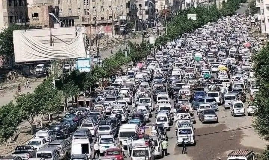 الفصائل التابعة للسعودية توغل في حصار تعز وتجبر مرضى الأورام والفشل الكلوي على النزوح قسراً
